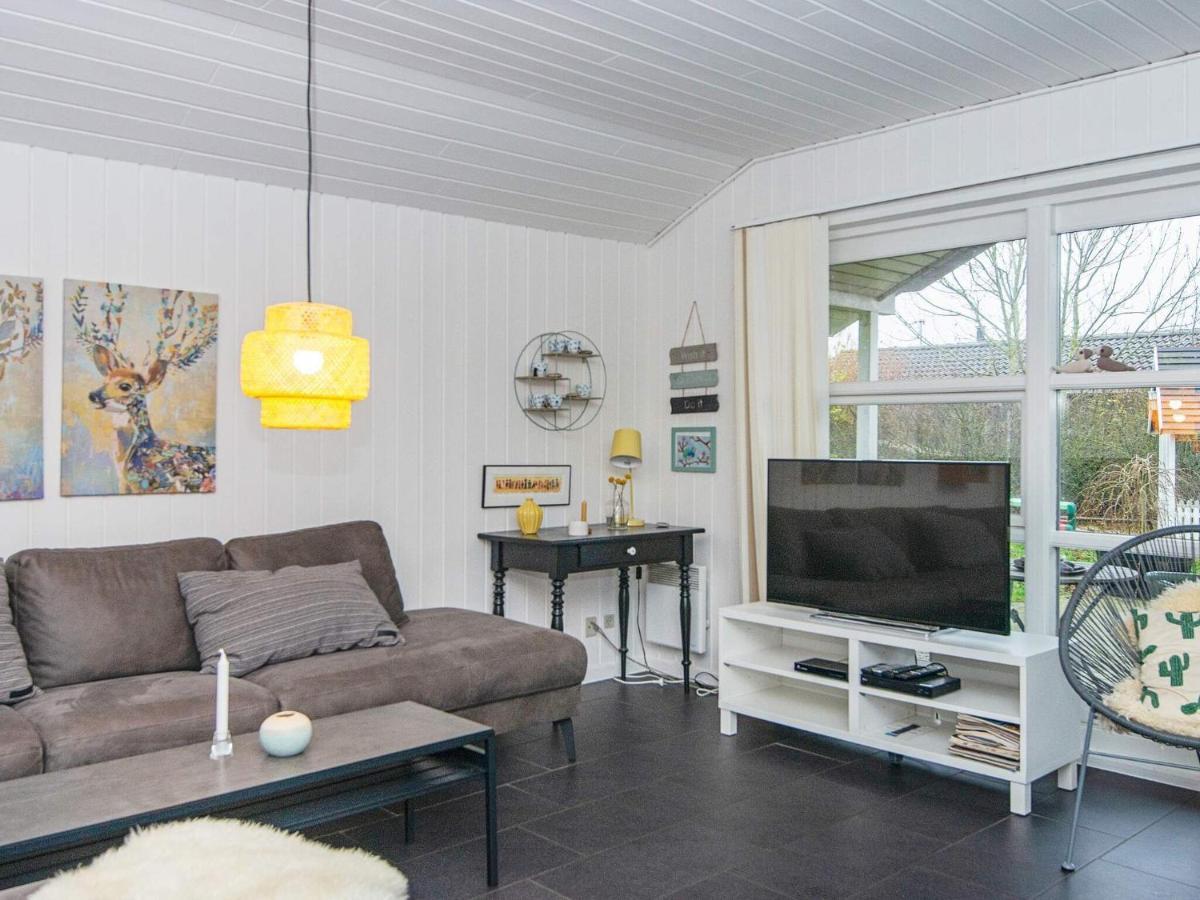 Holiday Home Lyngvej IV Fjerbaek Ngoại thất bức ảnh